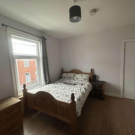 M&B Accommodation Lincoln Bagian luar foto