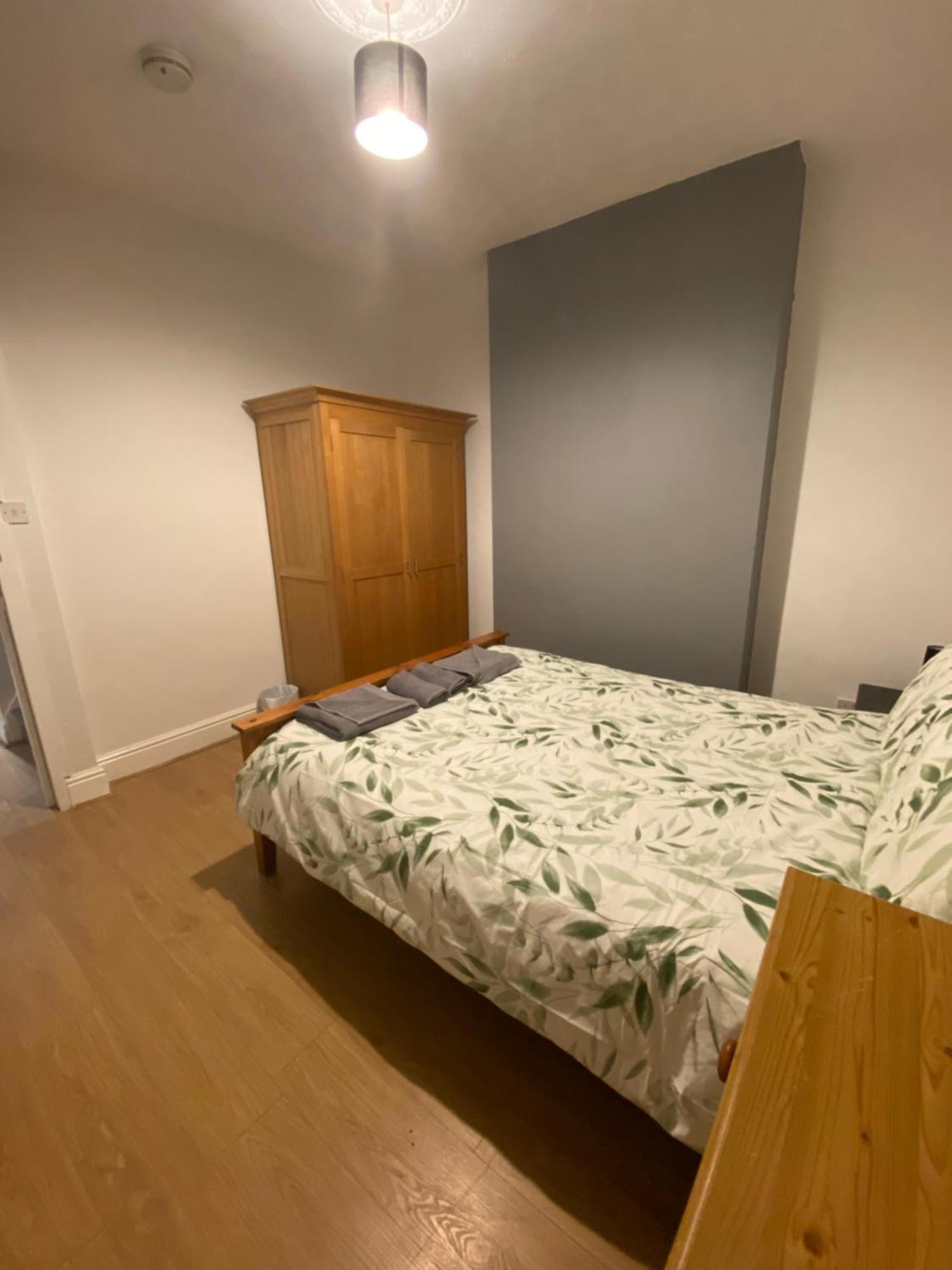 M&B Accommodation Lincoln Bagian luar foto